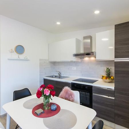 Rogotin Apartment Finta מראה חיצוני תמונה
