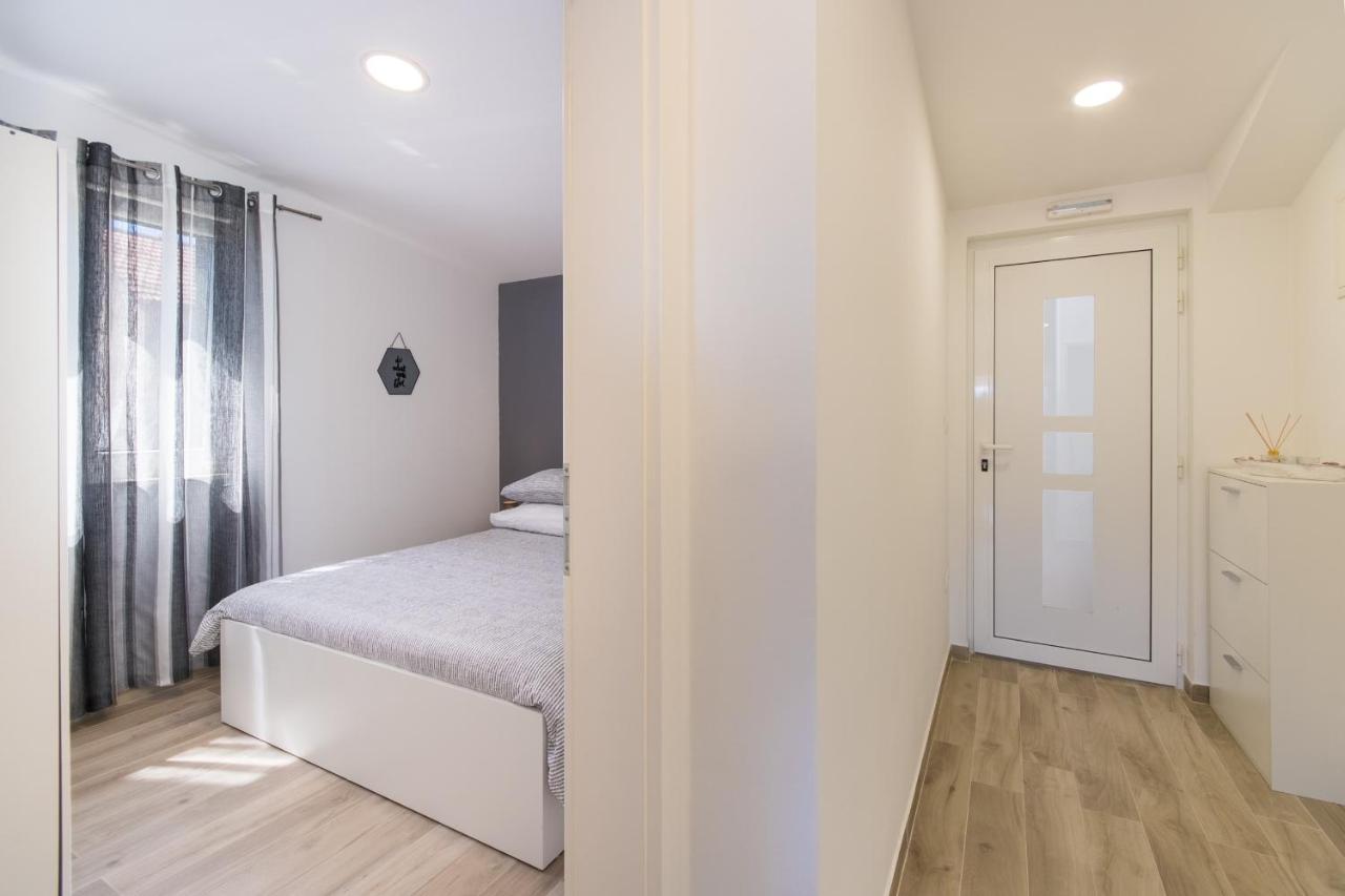 Rogotin Apartment Finta מראה חיצוני תמונה