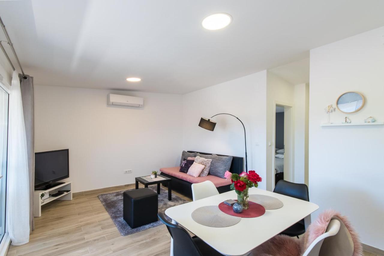 Rogotin Apartment Finta מראה חיצוני תמונה